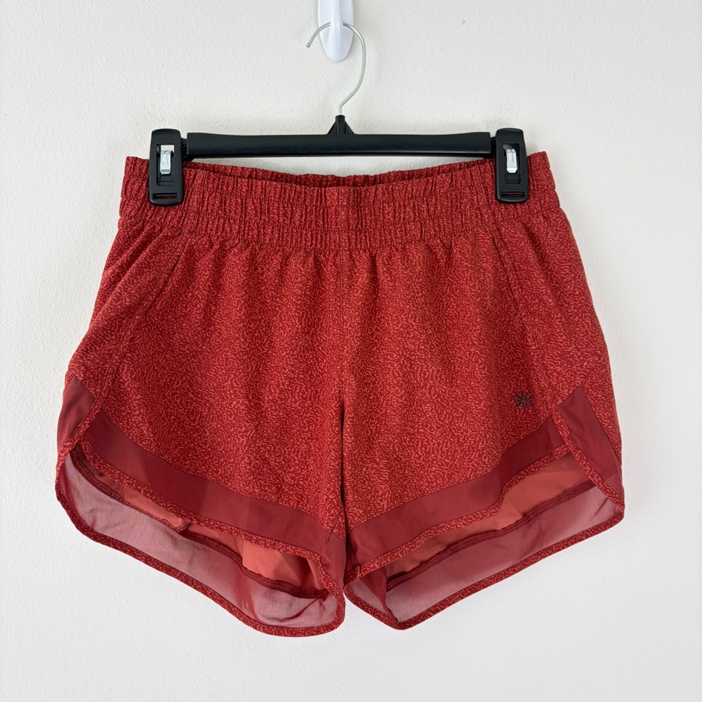 Athleta Mesh Racer Run Short XS 4 Red Textured Print Athletic Shorts Womens